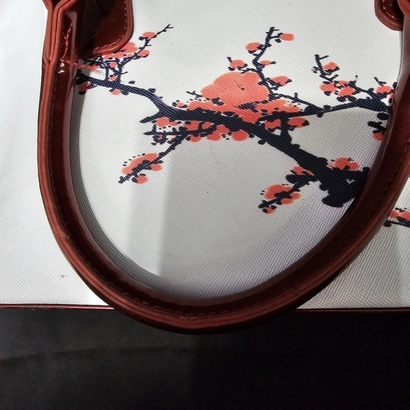 Finon Milano blossom white and red purse - Picture 7 of 9